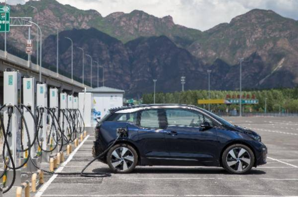新能源汽車充電樁.png